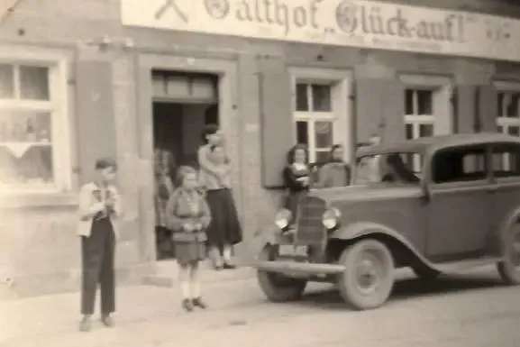 Historische Aufnahme der Brennerei Rabenstein 1